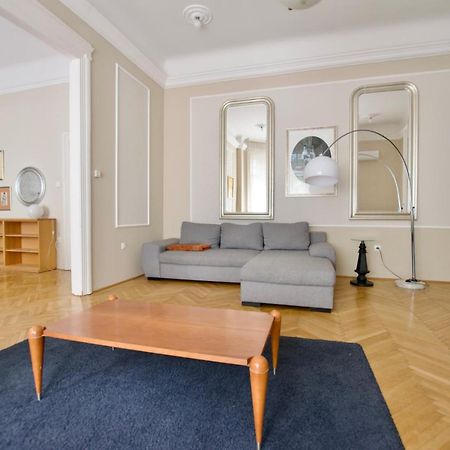 Standard Apartment By Hi5 - Kecskemeti Street Suite Budapesta Exterior foto