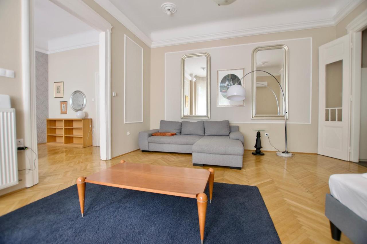 Standard Apartment By Hi5 - Kecskemeti Street Suite Budapesta Exterior foto